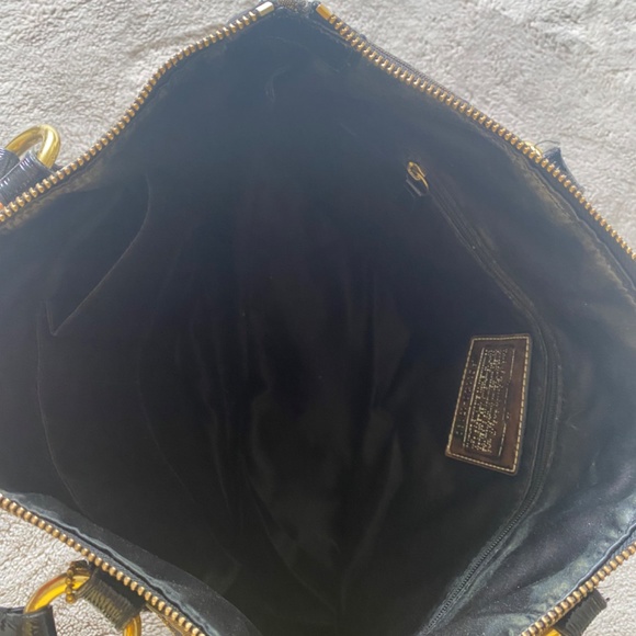 Coach Poppy Shoulder Bag - Picture 7 of 7